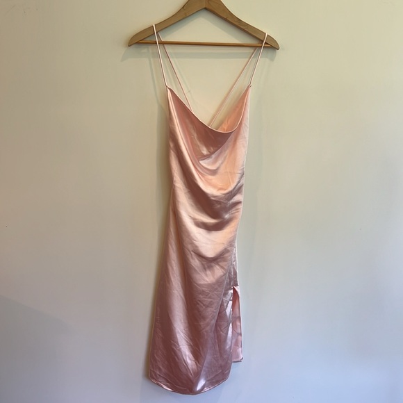 NWT Superdown Billie Pastel Pink Satin Cowl‎ Midi Slip Dress Size Small - Picture 5 of 11